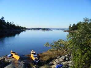 The island of Långslangran, in the archipelago east of Gräsö. About 2-3 hours paddling north from Rävsten.
